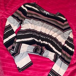 Long sleeve crop top